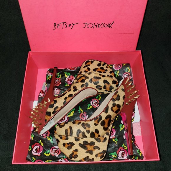 Betsey Johnson stilettos - Picture 4 of 4
